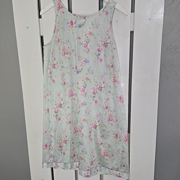 Vanity Fair Light Green Pink Floral Chemise Short Nightgown Dress Small Feminine - Picture 2 of 6
